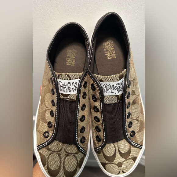 Vintage Coach slip on sneakers with classic coach print - Picture 3 of 7